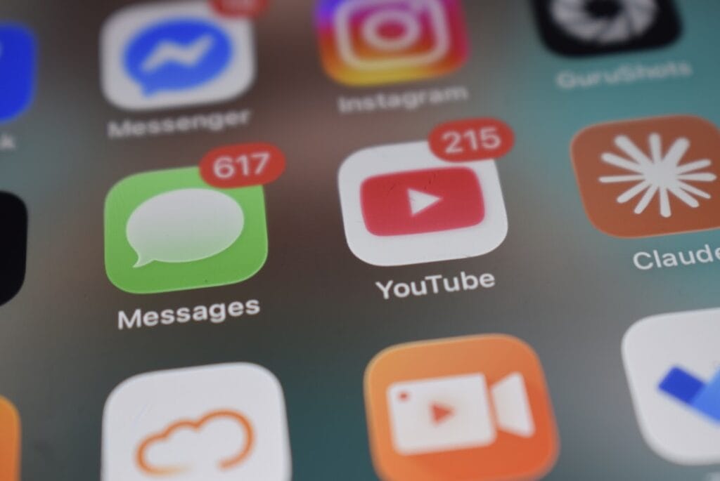 B2C SaaS examples and consumer subscription software apps on a smartphone