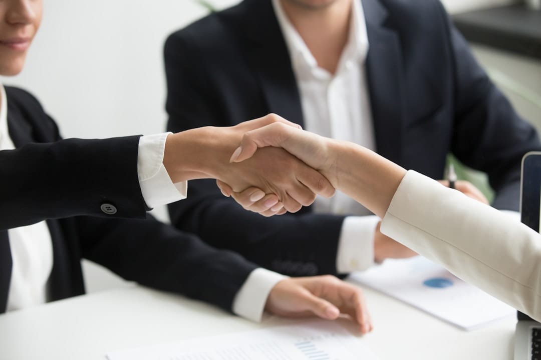 SaaS Pricing Discounts: How to Structure Annual, Volume & Sales Discounts SaaS pricing discounts and software contract negotiation